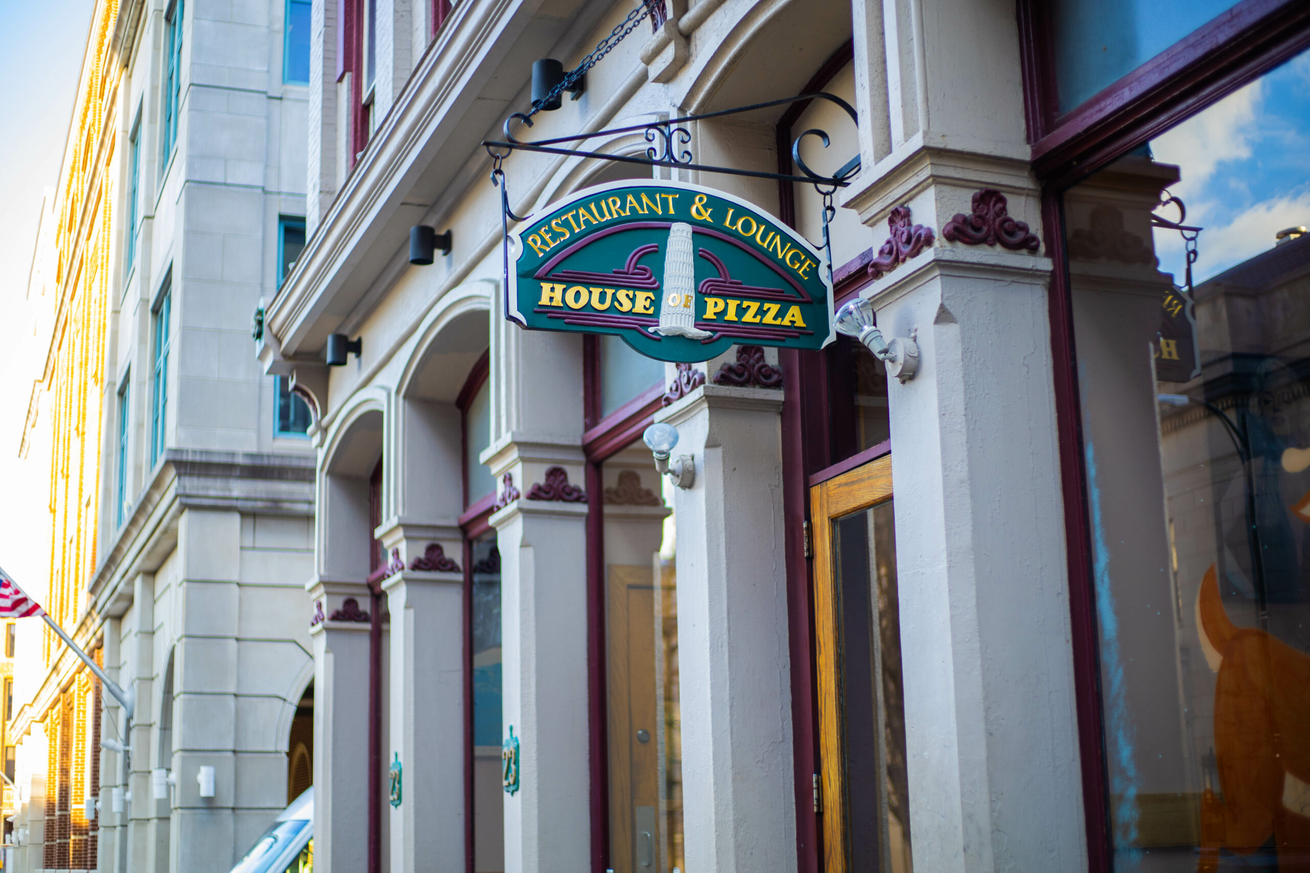 downtown house of pizza